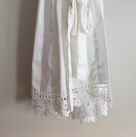 White Lace Bridal Robe - Picture 3 of 6